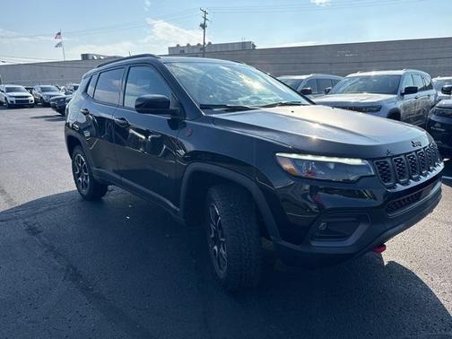 2025 Jeep Compass Trailhawk
