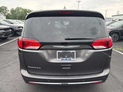 2018 Chrysler Pacifica Touring-L Plus