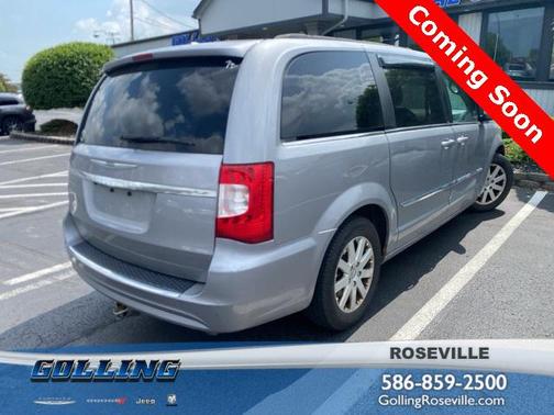 2013 Chrysler Town & Country Touring