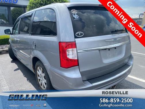 2013 Chrysler Town & Country Touring