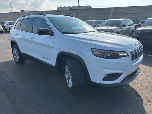 2022 Jeep Cherokee Latitude Lux