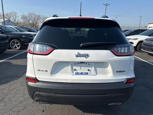 2022 Jeep Cherokee Latitude Lux
