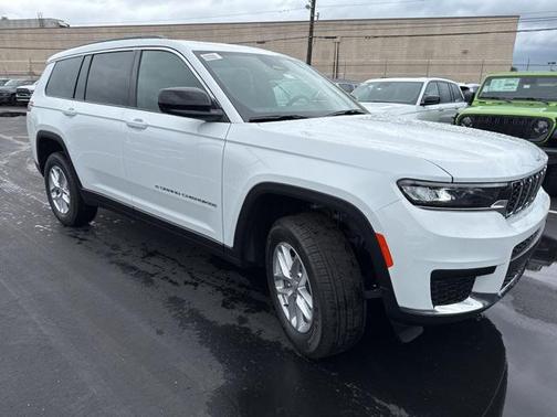 2025 Jeep Grand Cherokee L Laredo