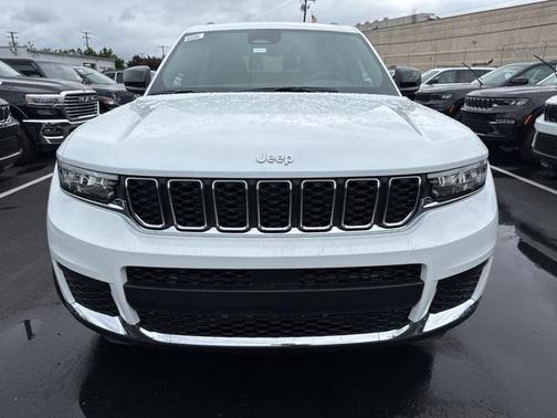 2025 Jeep Grand Cherokee L Laredo