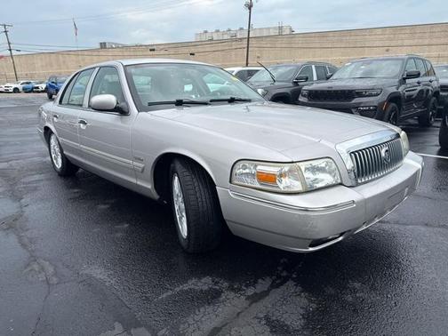 2010 Mercury Grand Marquis LS (Fleet Only)