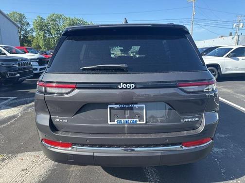 2025 Jeep Grand Cherokee Laredo