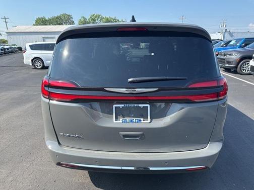 2025 Chrysler Pacifica L