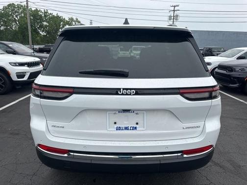 2025 Jeep Grand Cherokee Laredo