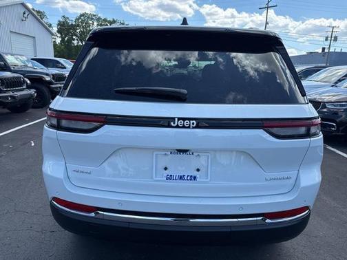 2025 Jeep Grand Cherokee Laredo