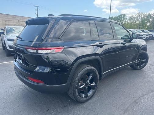 2023 Jeep Grand Cherokee Limited X
