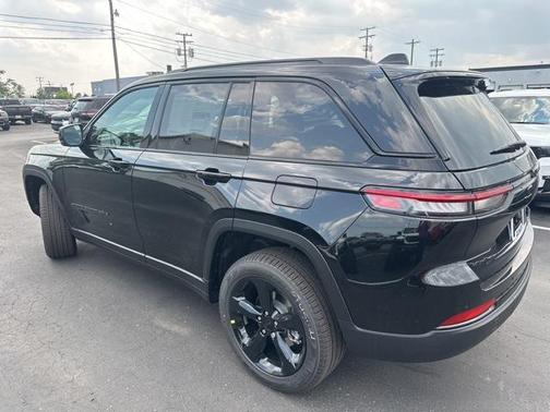 2025 Jeep Grand Cherokee Limited X