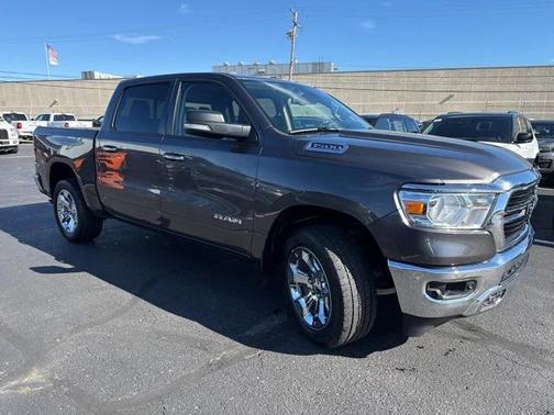 2019 RAM 1500 Big Horn/Lone Star Crew Cab 4x4 57' Box