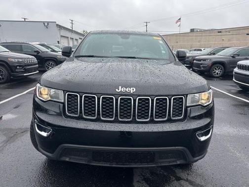 2022 Jeep Grand Cherokee Laredo