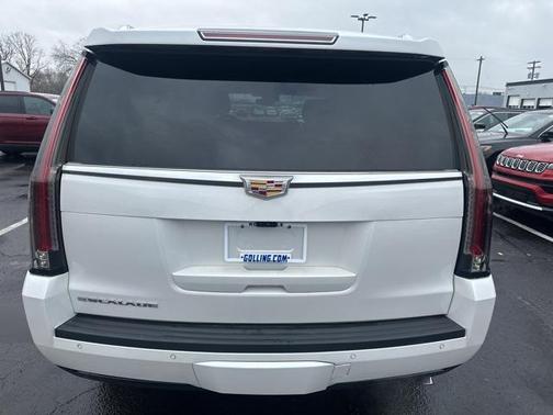 2019 Cadillac Escalade Luxury