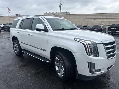 2019 Cadillac Escalade Luxury