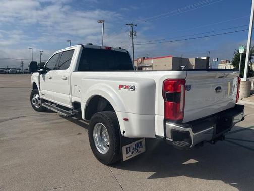 STAR WHITE 2024 Ford F-350 LARIAT SUPER DUTY