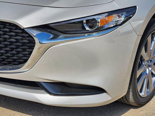 2026 Mazda Mazda3 FWD w/Preferred Package