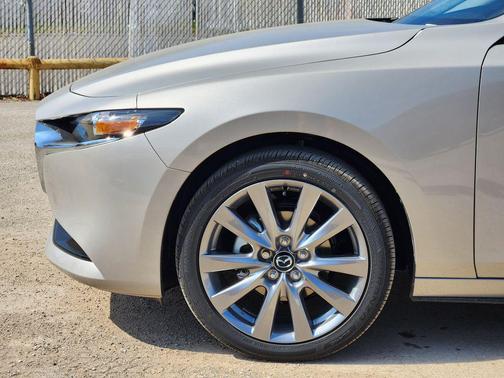 2026 Mazda Mazda3 FWD w/Preferred Package