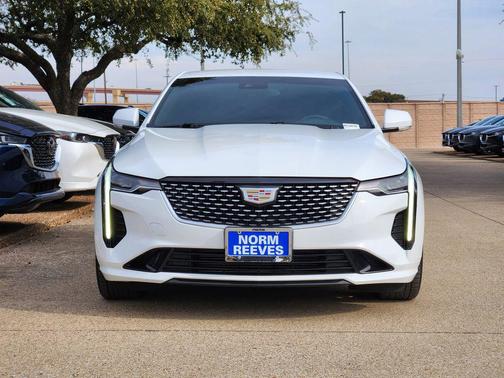 2022 Cadillac CT4 Luxury