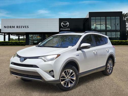 2017 Toyota RAV4 Hybrid XLE