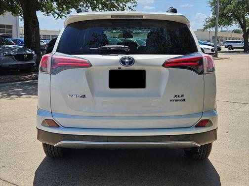 2017 Toyota RAV4 Hybrid XLE
