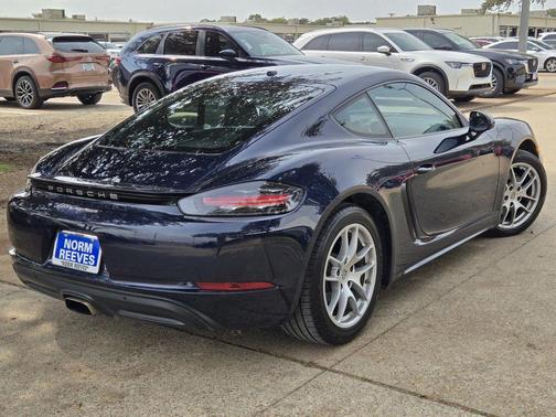 2021 Porsche 718 Cayman T