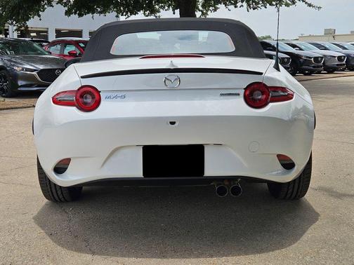 2025 Mazda MX-5 Miata Club