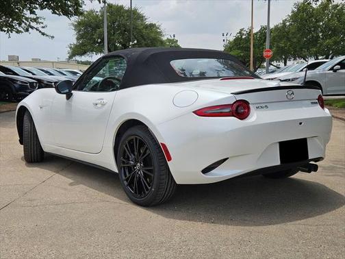 2025 Mazda MX-5 Miata Club