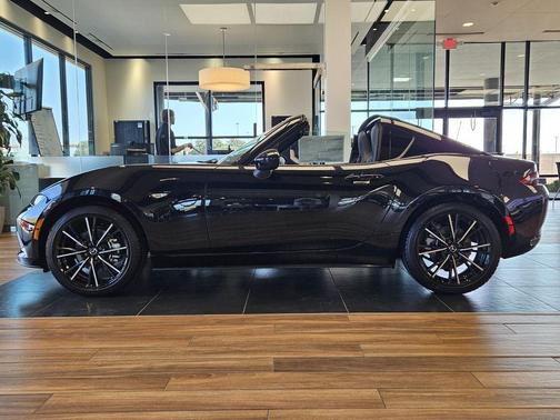 2025 Mazda MX-5 Miata RF Grand Touring