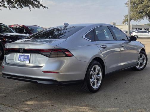 2025 Honda Accord LX 1.5T