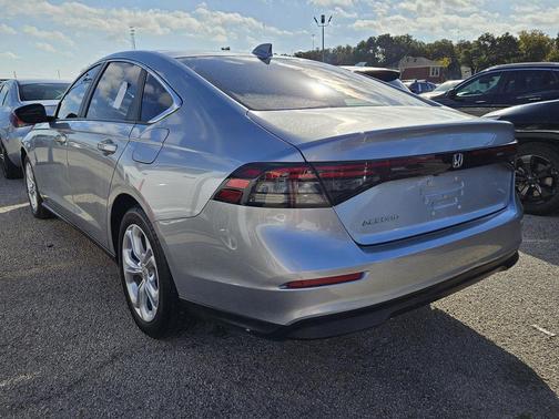 2025 Honda Accord LX 1.5T