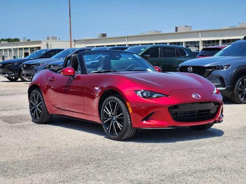 Soul Red Crystal Metallic 2026 Mazda MX-5 Miata Grand Touring