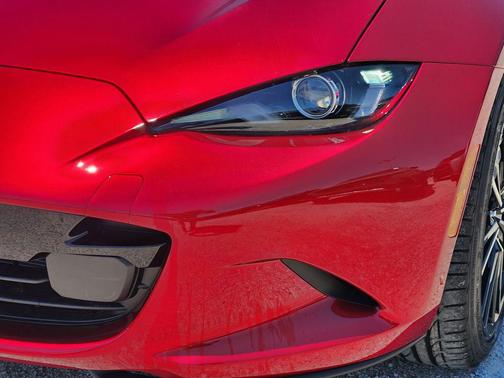 Soul Red Crystal Metallic 2026 Mazda MX-5 Miata Grand Touring