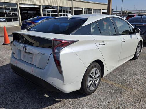 2018 Toyota Prius Two