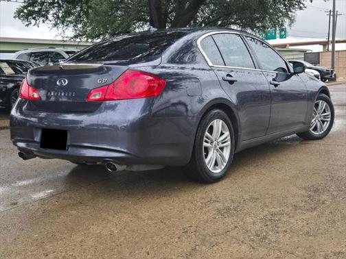 2011 INFINITI G37 Journey