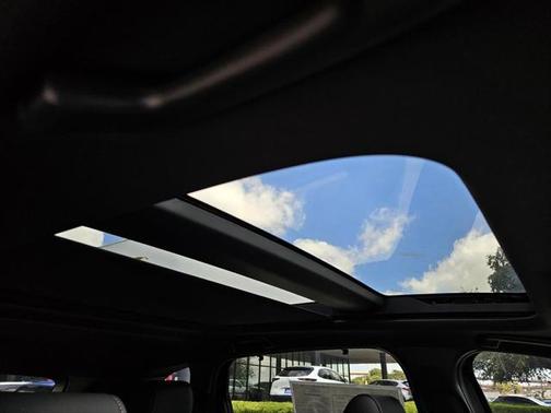 2025 Mazda CX-70 PHEV Premium Plus Package