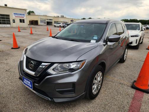Gun Metallic 2017 Nissan Rogue S
