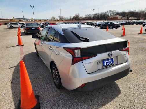 2019 Toyota Prius XLE