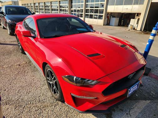 2020 Ford Mustang EcoBoost