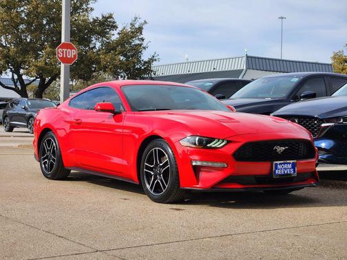 2020 Ford Mustang EcoBoost
