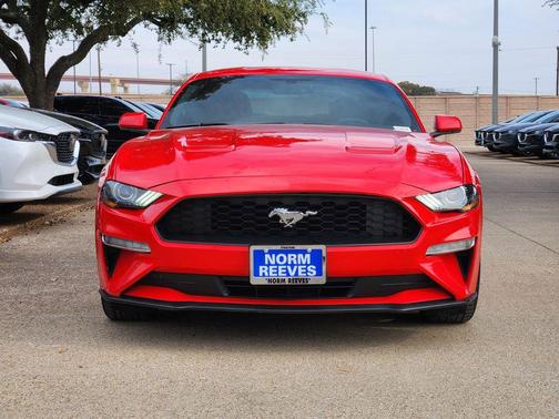 2020 Ford Mustang EcoBoost