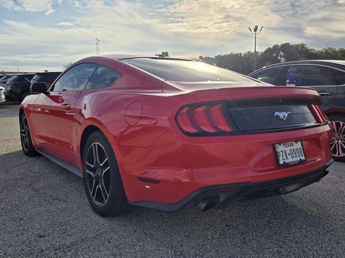 2020 Ford Mustang EcoBoost