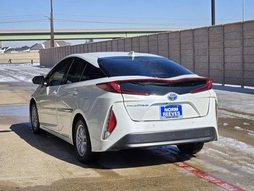2018 Toyota Prius Prime Plus