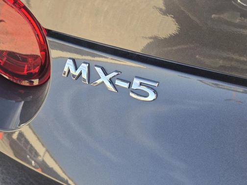 2023 Mazda MX-5 Miata RF Grand Touring