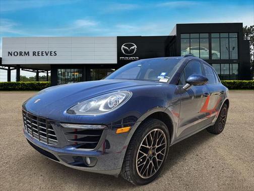 2017 Porsche Macan Base