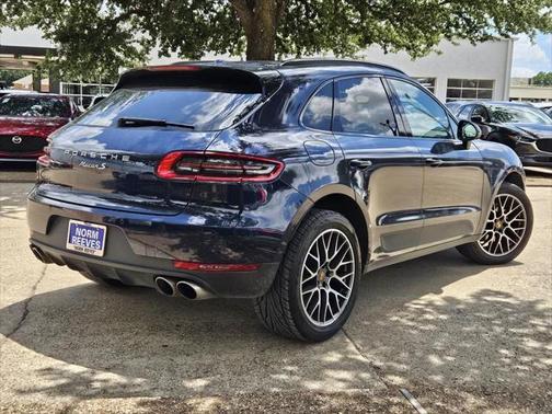 2017 Porsche Macan Base