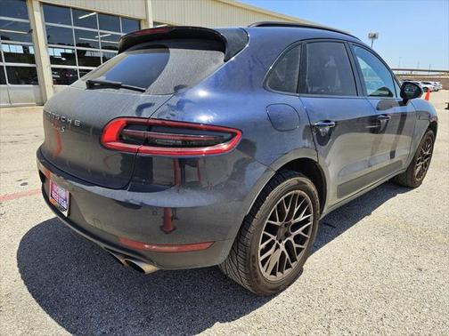 2017 Porsche Macan Base