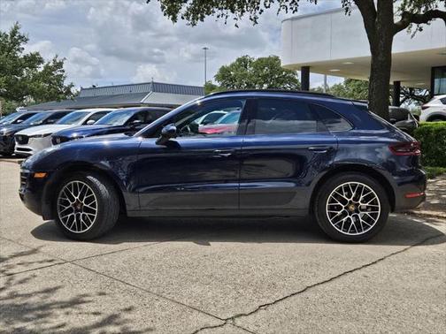2017 Porsche Macan Base
