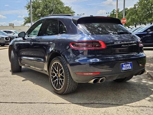 2017 Porsche Macan Base