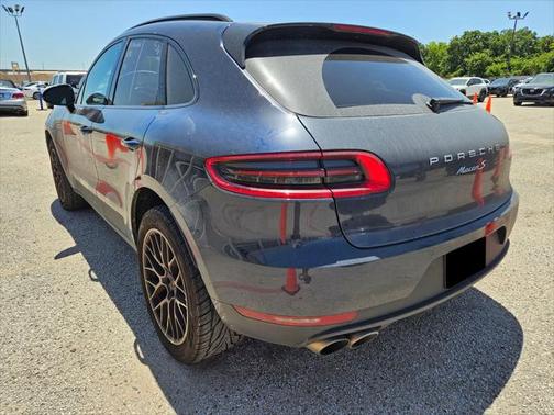 2017 Porsche Macan Base